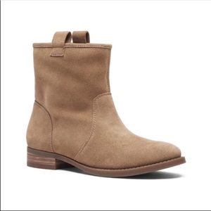 Sole society suede slip on bootie, size 9.5.